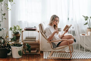 8 Websites to Make Money by Reading Books
