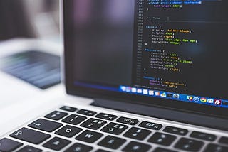 Blok tabanlı kodlama ve metin tabanlı kodlama nedir? Aralarındaki farklar nelerdir?