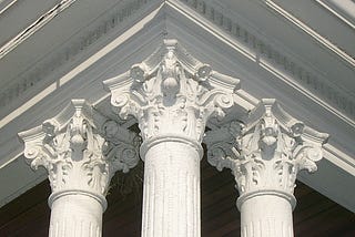 Três pilares importantes: Robustez, Escabalidade, Sustentabilidade