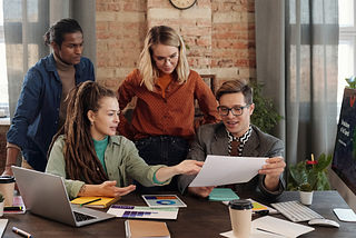 Educação Permanente, Continuada e UX Designer Junior