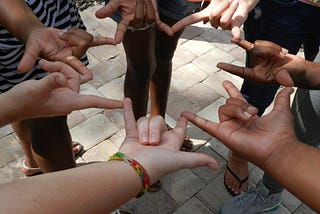 Talk To the Hand: A Crash Course In Sign Language