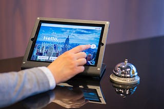 AI Meets Hospitality: 6 Ways the Technology is Helping Hoteliers Shine in the Crowd