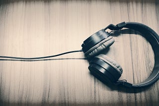 10 secrets to buying Good Headphones