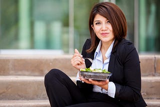 4 Things Successful Entrepreneurs Do During Their Lunch Breaks | Next Level Success