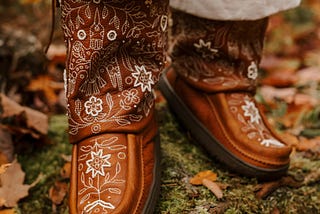 Decorative Manitobah Mukluks
