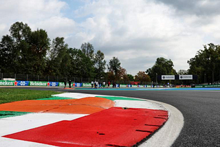 A minute of silence to start off the Italian GP Weekend