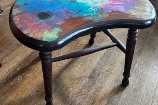 Upcycling a Stool into a Palette Table