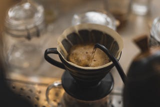 Will the Pour Over Coffee Trend Lead to the Comeback of the Bottomless Coffee in Cafes?