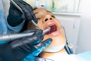 Expert Denturologiste à Blainville | Tourigny & Thibault Denturologistes