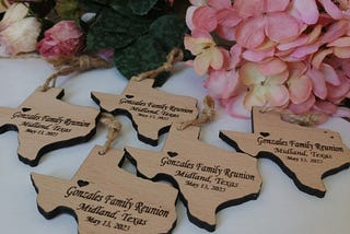 WOOD TEXAS Ornament: Unique Favors for Weddings, Parties, and Anniversaries