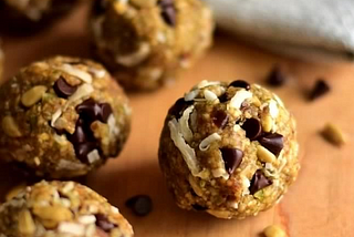 Snacks — Energy Balls without Peanut Butter
