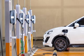 Lithium Price Decline: A Game Changer for Electric Vehicle Economics