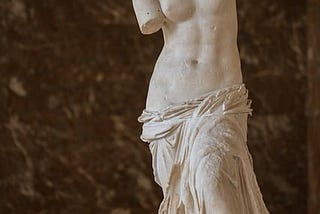 A statue of Venus without arms