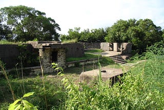 Pinewood Battery and the Fall of Hong Kong