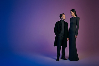 A short man dating a tall woman
