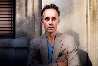 A Standing Ovation for Jordan Peterson -How to survive idealisation as a leader