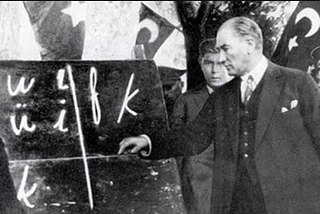 Türk Devrimi ve Aydınlanması’nın Kısa Tarihi ve Sorumluluklarımız