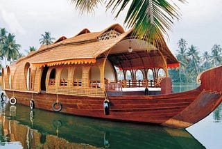 “Seaside Serenity: Luxury Houseboat Rentals in Goa by AquaVista Retreats”