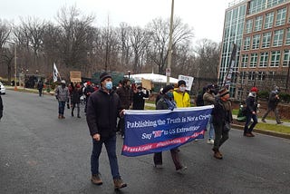 Protesters Gather in DC in Solidarity with Assange