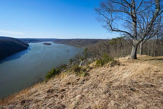 Hiking Pinnacle Overlook and Kelly Run