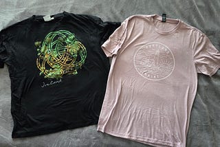 Souvenirs: T-shirts