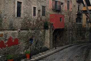 The Stone City — A Travel Diary
