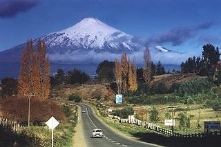 Camino a Villarrica con vista al hermoso Volcán