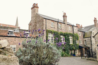 Your Ultimate Guide to Unforgettable Stays with The White Swan Innin North Yorkshire