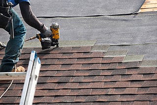 Merits of Hiring Commercial Roofing Contractor