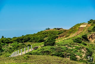 山在，人不在