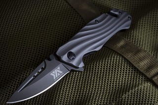 Which Is The Best Everyday Carry Knife For Everyone?
