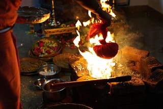 an image of fire ritual in shambavi peetam by sai aascharyanandha !