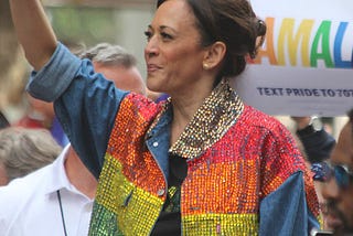 Move to Kamala Harris looking better