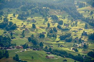 【瑞士蜜月】格林德瓦 (Grindelwald)：漫步於鄉間小路