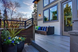Deck Builder in Peachtree Corners: Crafting Your Outdoor Oasis