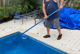 Cleaning pool