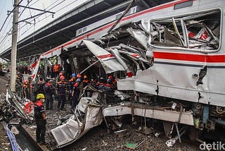 Tragedi Bekasi Timur : Detik-Detik Maut di Perlintasan Kereta