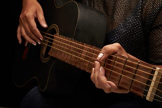 A Simple Guide on Guitar Playing