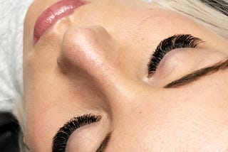 Eyelash Extension- A Complete Guide