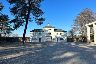 Reverent — Sachsenhausen