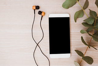 Podcasts to enjoy your time and improve (English skills)