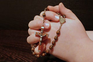 5 Tips for Staying Awake While Praying the Rosary