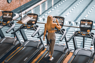 A Comprehensive Guide to Effortless Weight Loss on the Treadmill