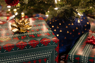 A Very Crypto Christmas: Top 4 Gifts for Blockchain Enthusiasts