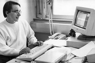 “Linus Torvalds: Creator of Linux and Pioneer of Open-Source Software”