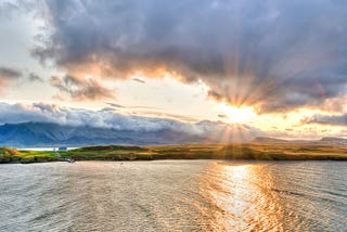 Reusable components with configurable templates in Angular