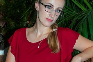 I Wore Glasses in My 20s, But Not Anymore in My 30s — Here’s Why!