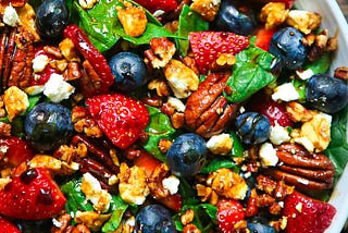 15-Minute Strawberry Spinach Salad