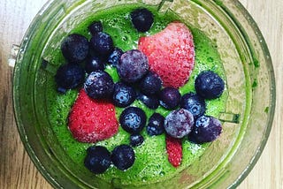 Green Smoothies 101 — A Simple Guide to Making Delicious Green Smoothies