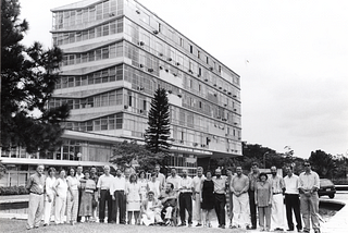 Homenagens ao professor Tomaz Aroldo da Mota Santos
